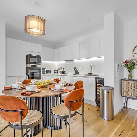 Luxurious & Glamorous Centrally Located 2 Bedroom 2 Bathroom Apartment - Central Birmingham - Secure Parking - Netflix Екстериор снимка