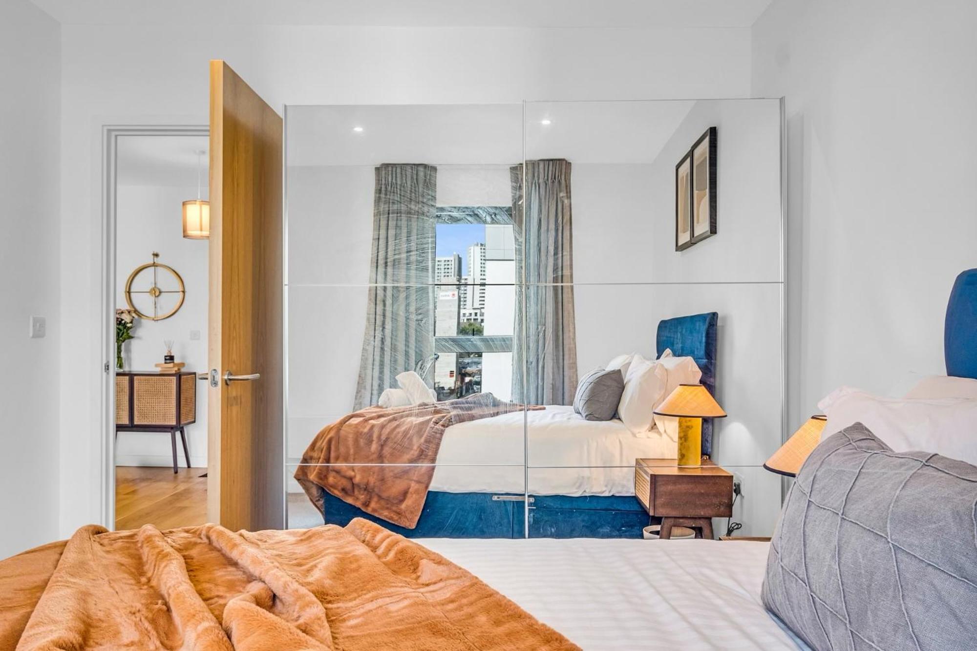Luxurious & Glamorous Centrally Located 2 Bedroom 2 Bathroom Apartment - Central Birmingham - Secure Parking - Netflix Екстериор снимка