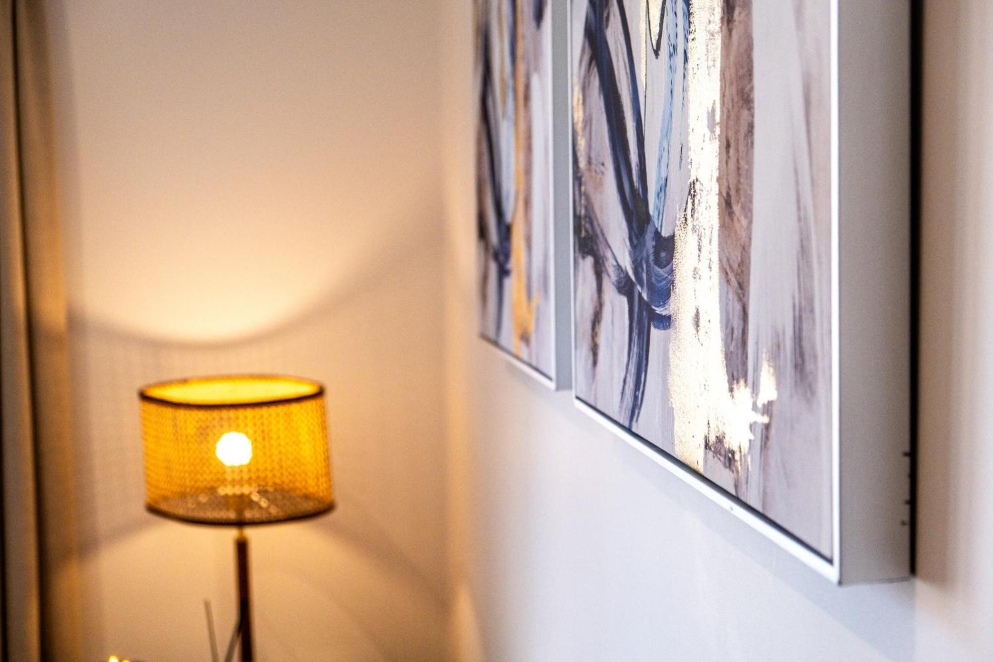 Luxurious & Glamorous Centrally Located 2 Bedroom 2 Bathroom Apartment - Central Birmingham - Secure Parking - Netflix Екстериор снимка