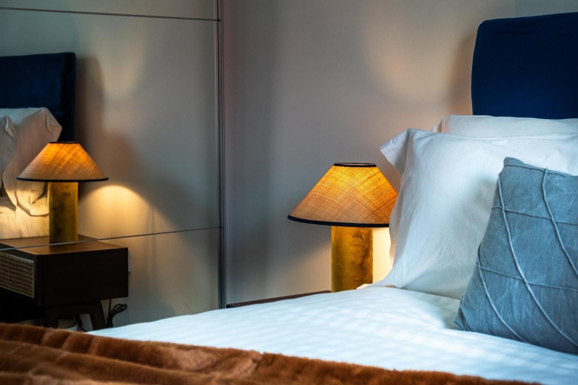 Luxurious & Glamorous Centrally Located 2 Bedroom 2 Bathroom Apartment - Central Birmingham - Secure Parking - Netflix Екстериор снимка