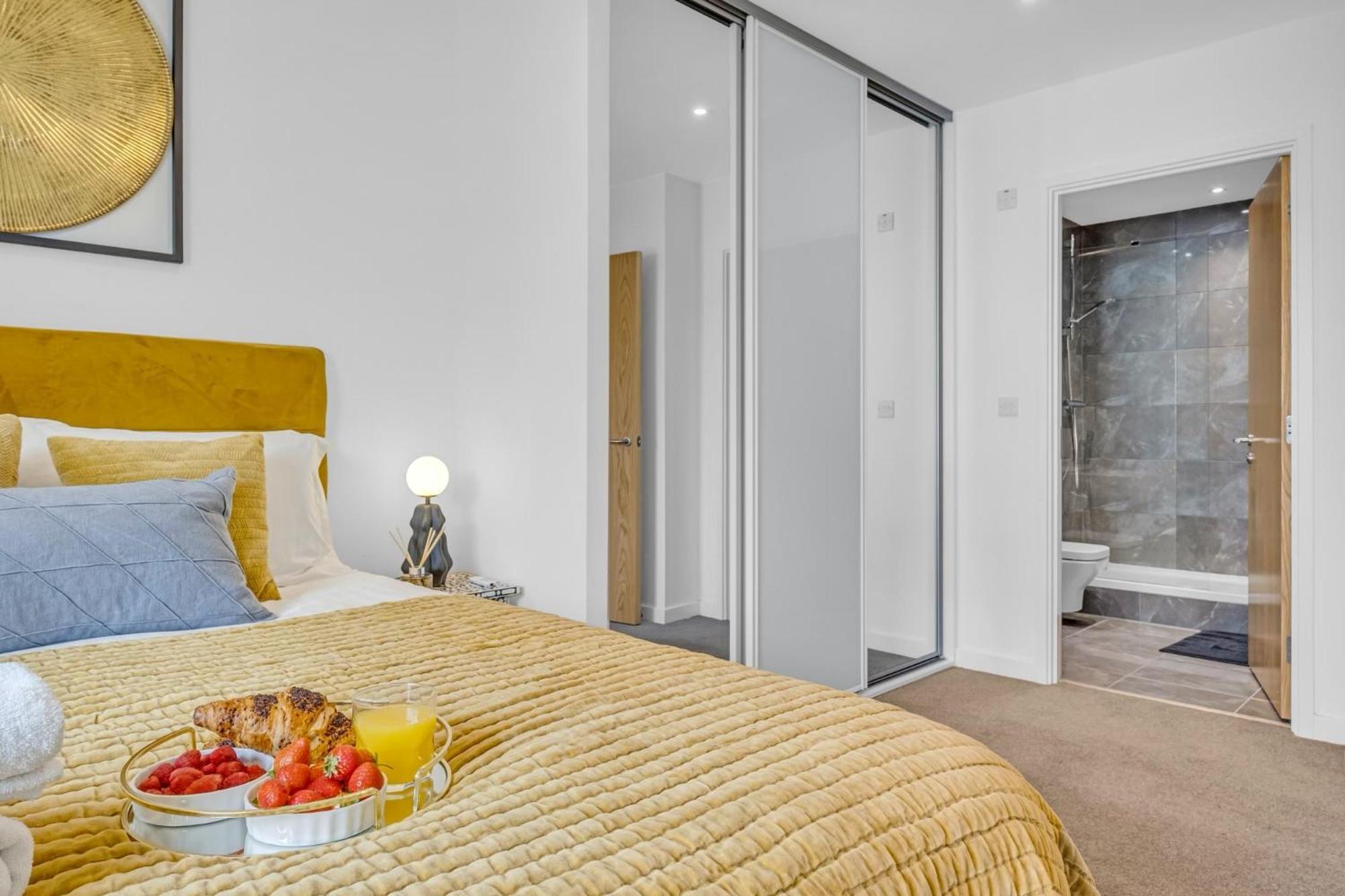Luxurious & Glamorous Centrally Located 2 Bedroom 2 Bathroom Apartment - Central Birmingham - Secure Parking - Netflix Екстериор снимка