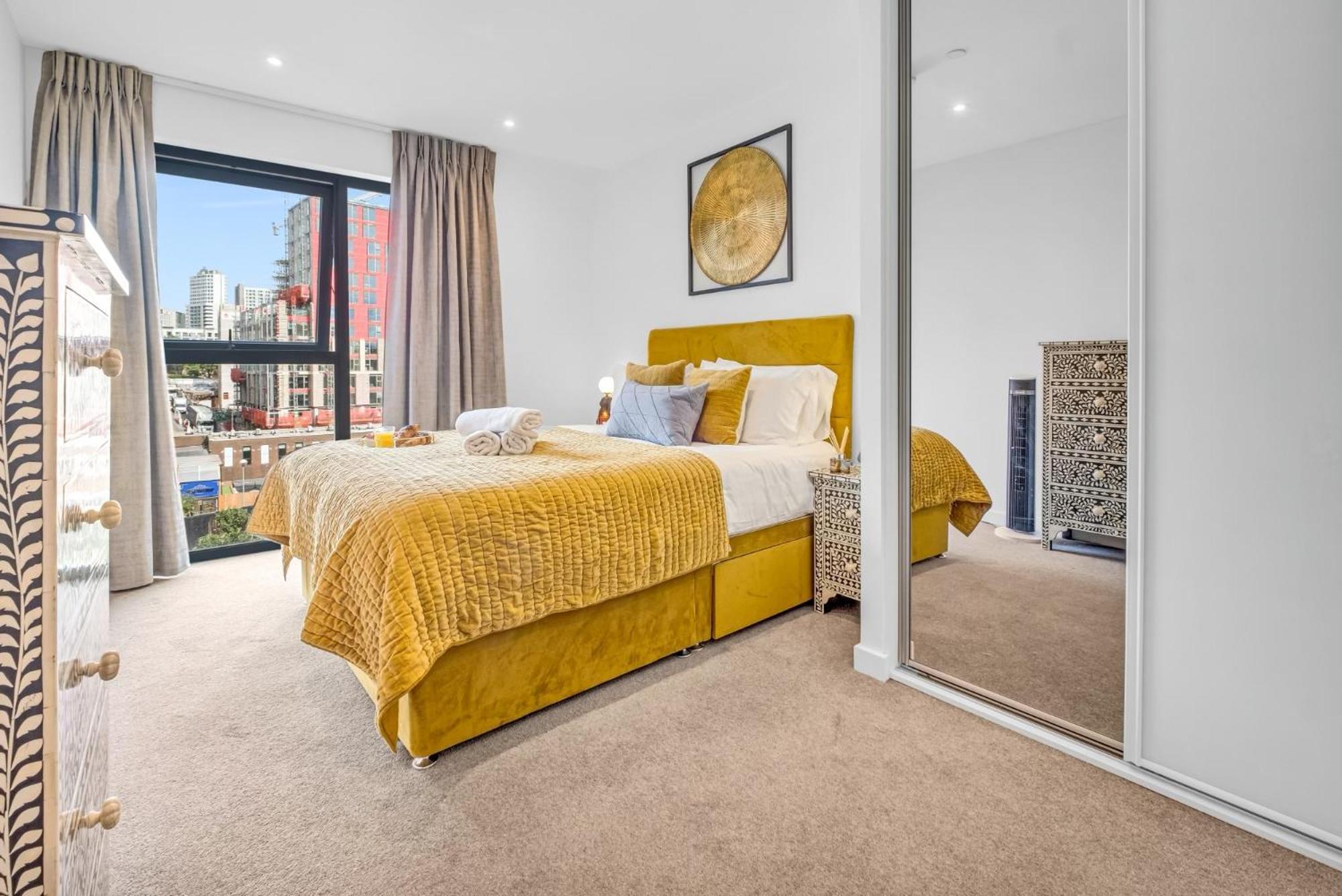 Luxurious & Glamorous Centrally Located 2 Bedroom 2 Bathroom Apartment - Central Birmingham - Secure Parking - Netflix Екстериор снимка